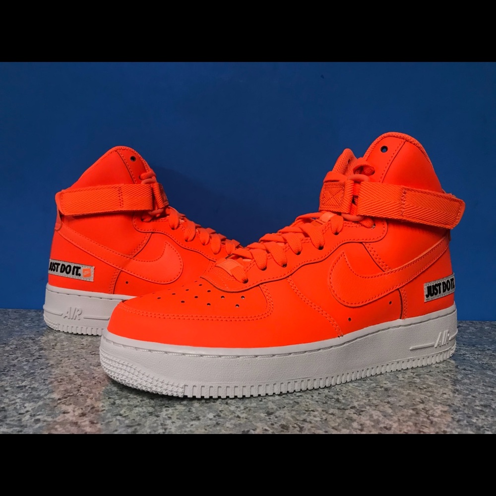 Nike Air Force 1 High LV8 Total Orange AF1